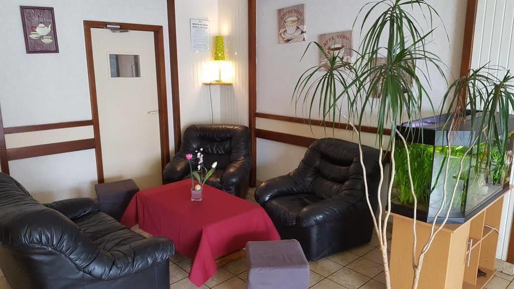 Hotel Le Passiflore Saint-Pol-de-Léon Екстериор снимка