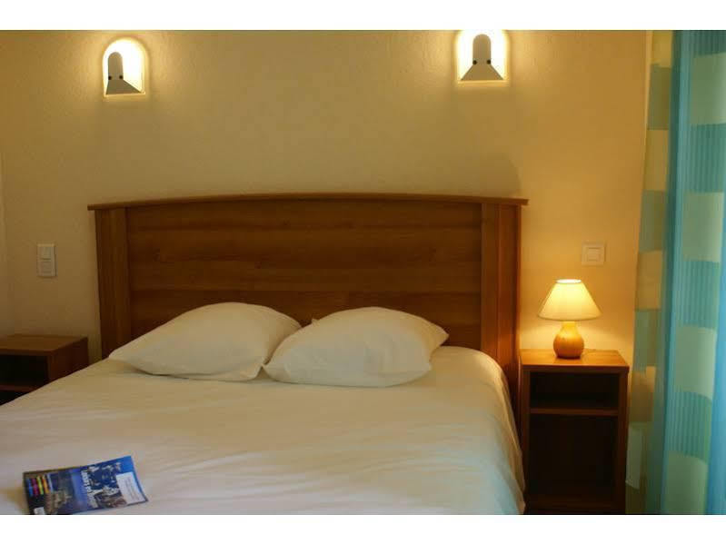 Hotel Le Passiflore Saint-Pol-de-Léon Екстериор снимка